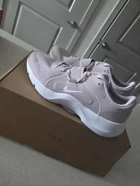 Nike Women’s Casual Trainer Sneakers - Light Blush/White
